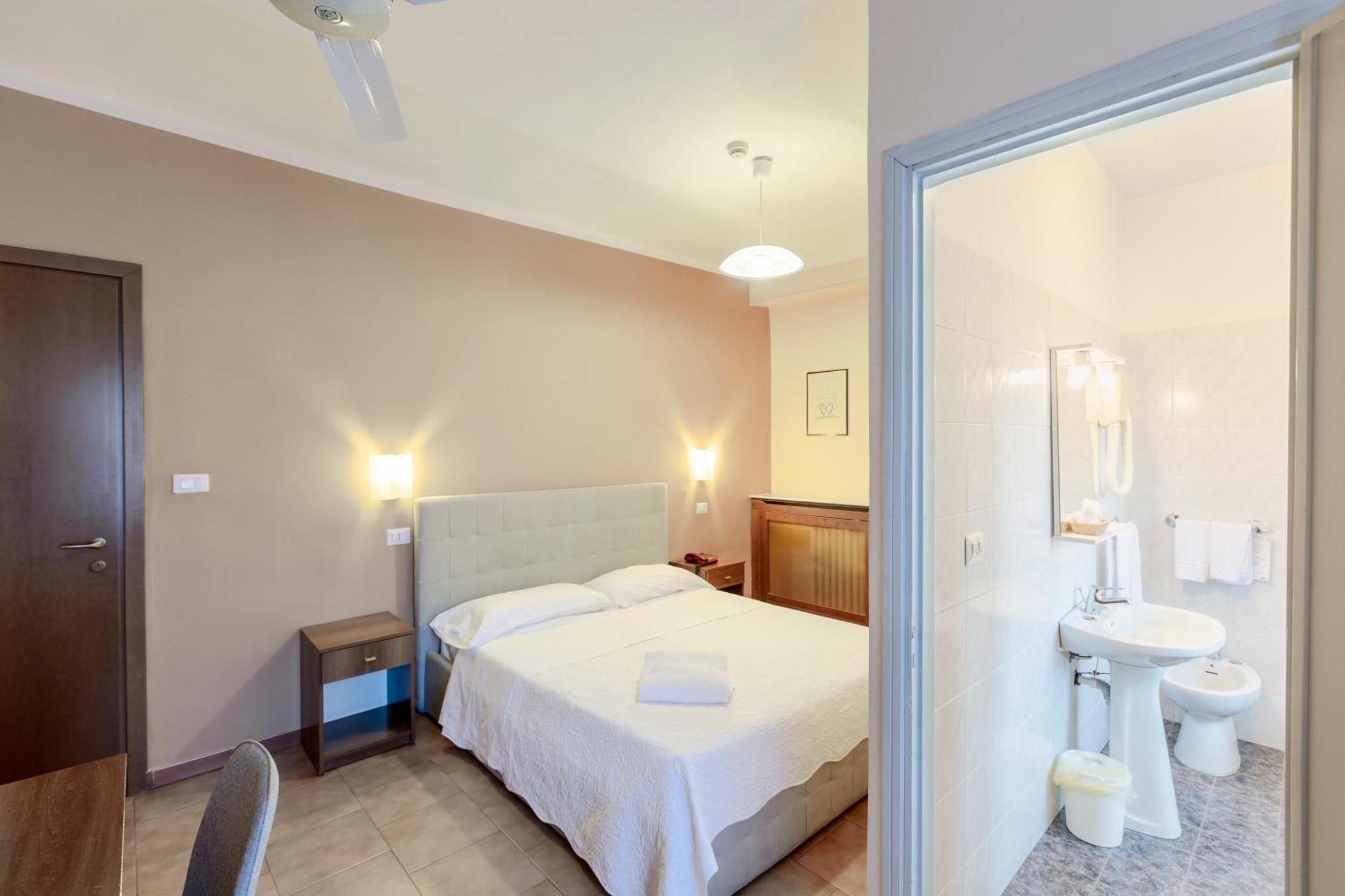 Hotel Castello Торино Екстериор снимка
